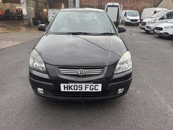 Kia Rio 1.4 Black Hatchback 5dr Petrol Manual (147 g/km, 95 bhp)