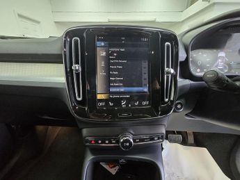 Volvo XC40 h T4 Inscription Expression