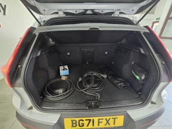 Volvo XC40 h T4 Inscription Expression