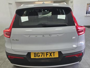 Volvo XC40 h T4 Inscription Expression