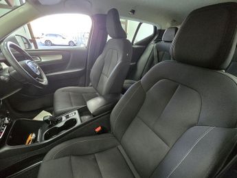 Volvo XC40 h T4 Inscription Expression