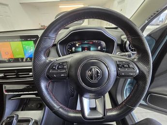 MG MG HS T-GDI Exclusive