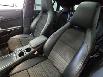 Mercedes-Benz CLA CLA220d AMG Line