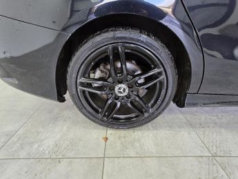 Mercedes-Benz CLA CLA220d AMG Line