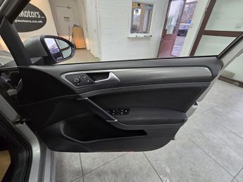 Volkswagen Golf TSI BlueMotion Tech SE