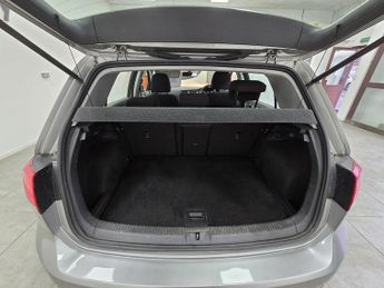 Volkswagen Golf TSI BlueMotion Tech SE