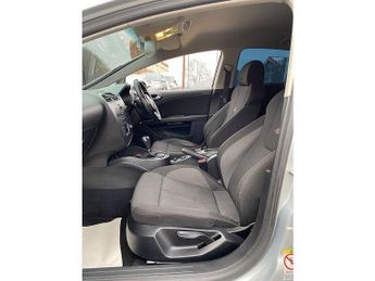 SEAT Leon 2.0 TFSI FR Hatchback 5dr Petrol DSG Euro 4 (200 ps)