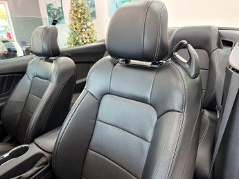 Ford Mustang T EcoBoost