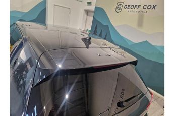 Volkswagen Golf eTSI MHEV R-Line