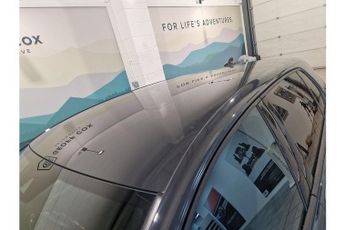 Volkswagen Golf eTSI MHEV R-Line