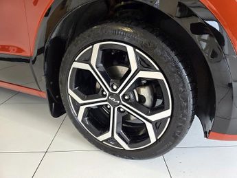 Kia Niro 1.6h GDi 4 SUV 5dr Petrol Hybrid DCT Euro 6 (s/s) (139 bhp)