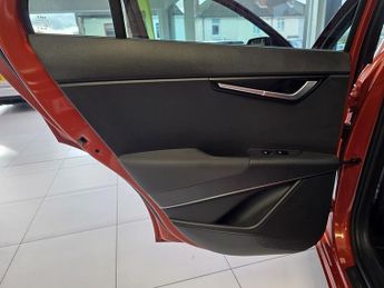 Kia Niro 1.6h GDi 4 SUV 5dr Petrol Hybrid DCT Euro 6 (s/s) (139 bhp)