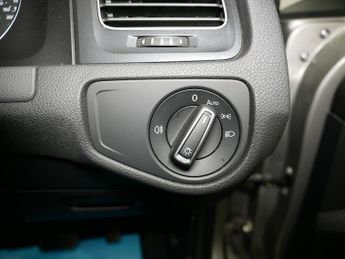 Volkswagen Golf TSI SE Nav