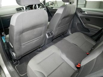 Volkswagen Golf TSI SE Nav