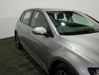 Volkswagen Golf TSI SE Nav