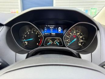 FORD FOCUS FOCUS 1.0T EcoBoost Zetec Hatchback 5dr Petrol Auto Euro 6 (s/s)