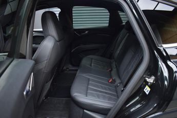 Audi Q4 e-tron 40 Launch Edition Sportback 5dr Electric Auto 82kWh (204 ps)