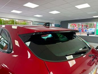 Jaguar F-PACE P400e R-Dynamic SE