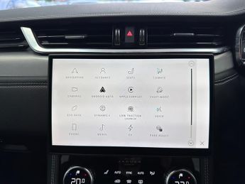 Jaguar F-PACE P400e R-Dynamic SE