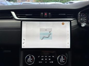 Jaguar F-PACE P400e R-Dynamic SE