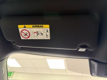 Jaguar F-PACE P400e R-Dynamic SE