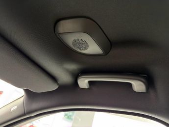 Jaguar F-PACE P400e R-Dynamic SE