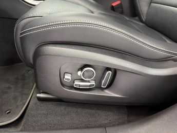 Jaguar F-PACE P400e R-Dynamic SE