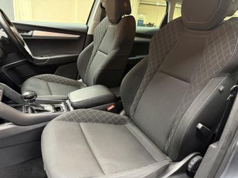 Skoda Karoq 1.6 TDI SE SUV 5dr Diesel DSG Euro 6 (s/s) (115 ps)