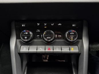 Skoda Karoq 1.6 TDI SE SUV 5dr Diesel DSG Euro 6 (s/s) (115 ps)