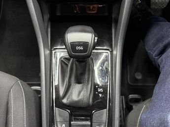 Skoda Karoq 1.6 TDI SE SUV 5dr Diesel DSG Euro 6 (s/s) (115 ps)