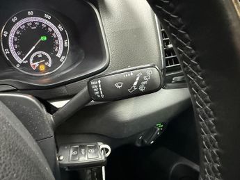 Skoda Karoq 1.6 TDI SE SUV 5dr Diesel DSG Euro 6 (s/s) (115 ps)
