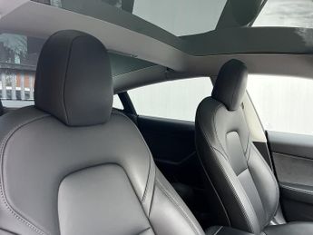 Tesla Model 3 Standard Range Plus Saloon 4dr Electric Auto RWD (241 bhp)