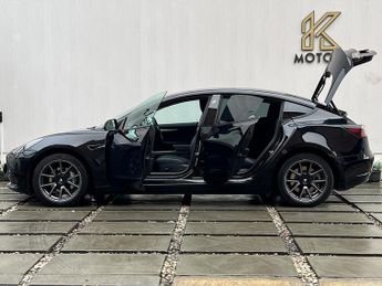 Tesla Model 3 Standard Range Plus Saloon 4dr Electric Auto RWD (241 bhp)