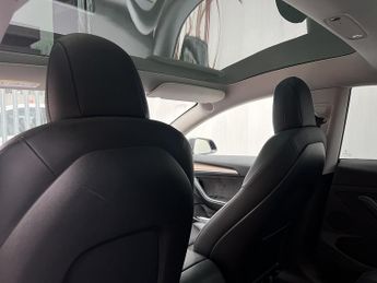 Tesla Model 3 Standard Range Plus Saloon 4dr Electric Auto RWD (241 bhp)