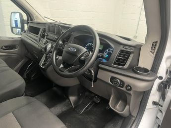 Ford Transit 350 EcoBlue Leader 2.0 2dr Luton Automatic Diesel