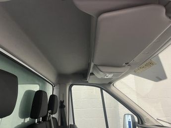 Ford Transit 350 EcoBlue Leader 2.0 2dr Luton Automatic Diesel