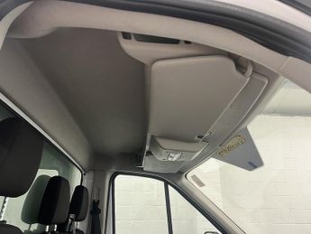 Ford Transit 350 EcoBlue Leader 2.0 2dr Luton Automatic Diesel