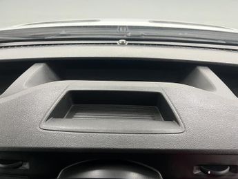 Ford Transit 350 EcoBlue Leader 2.0 2dr Luton Automatic Diesel