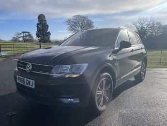Volkswagen Tiguan TDI BlueMotion Tech SE Navigation