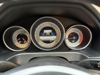 Mercedes-Benz E Class 2.1 E220 CDI AMG Sport Saloon 4dr Diesel G-Tronic+ Euro 5 (s/s) 