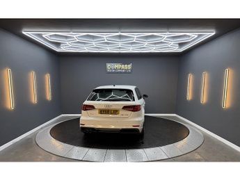 Audi A3 1.5 TFSI CoD 35 S line Sportback 5dr Petrol S Tronic Euro 6 (s/s