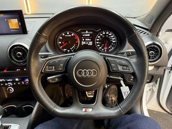 Audi A3 1.5 TFSI CoD 35 S line Sportback 5dr Petrol S Tronic Euro 6 (s/s