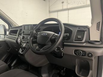 Ford Transit 350 EcoBlue Leader 2.0 2dr Luton Automatic Diesel