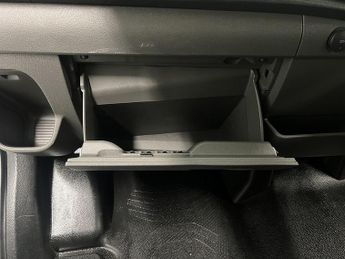 Ford Transit 350 EcoBlue Leader 2.0 2dr Luton Automatic Diesel