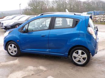 Chevrolet Spark i LT