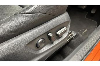 Toyota C-HR VVT-h Orange Edition