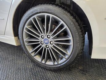 Ford Mondeo 2.0 TDCi Vignale Estate 5dr Diesel Powershift Euro 6 (s/s) (210 