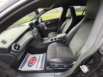Mercedes-Benz Cla Cla 180 Amg Line