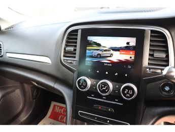 Renault Megane E-TECH Iconic