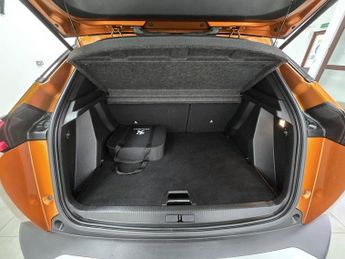 Peugeot E-2008 GT Line